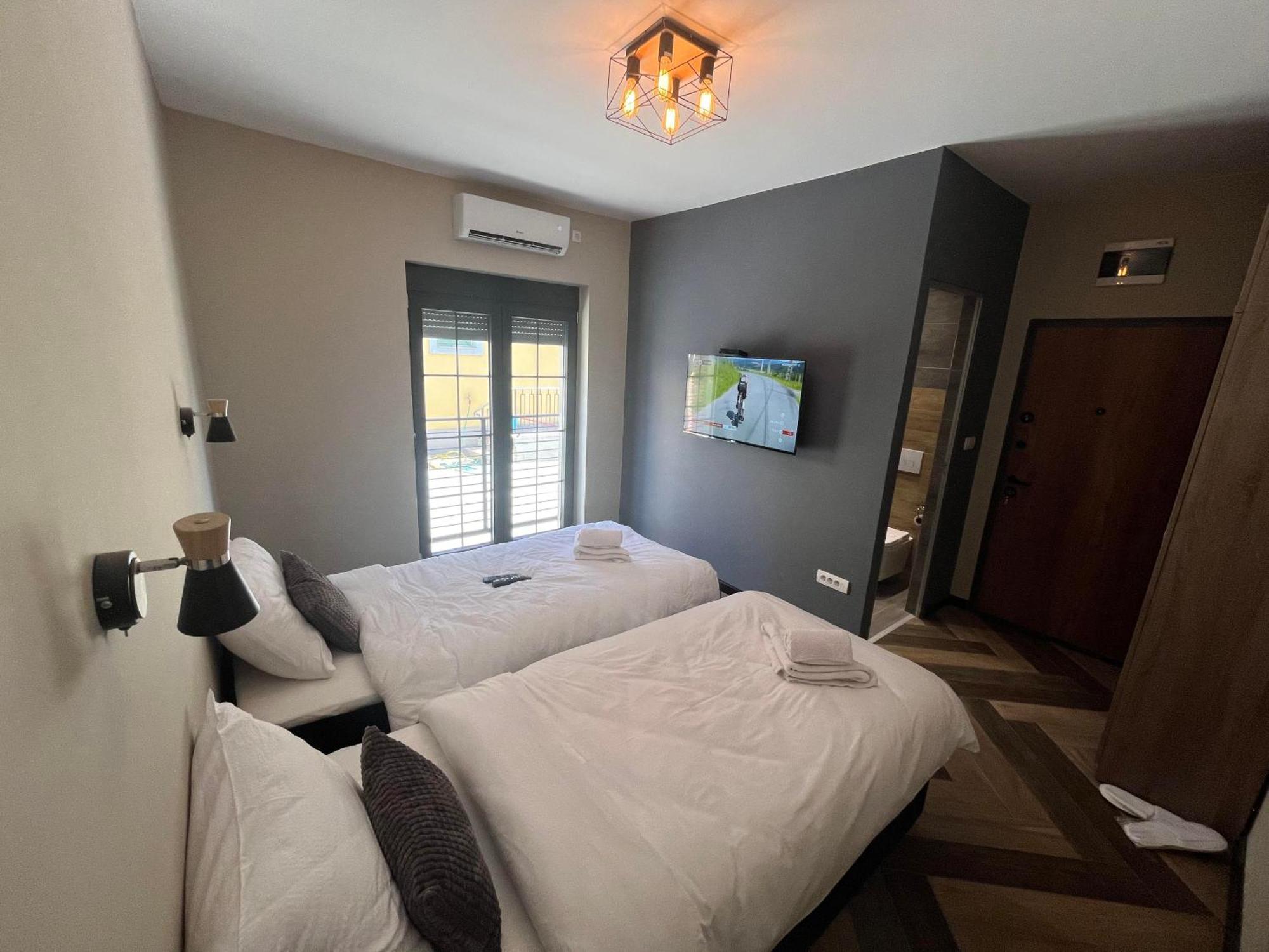 La Roue Hotel Вършац Екстериор снимка