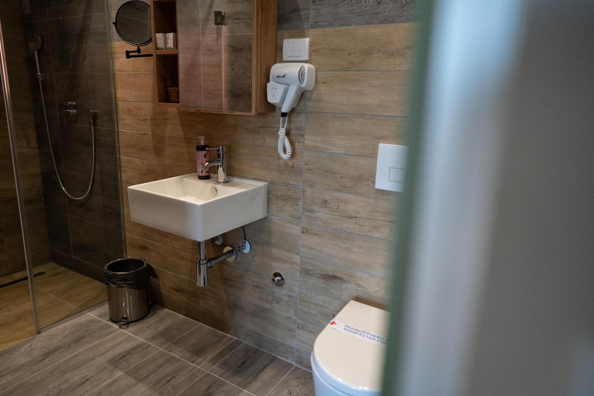 La Roue Hotel Вършац Екстериор снимка