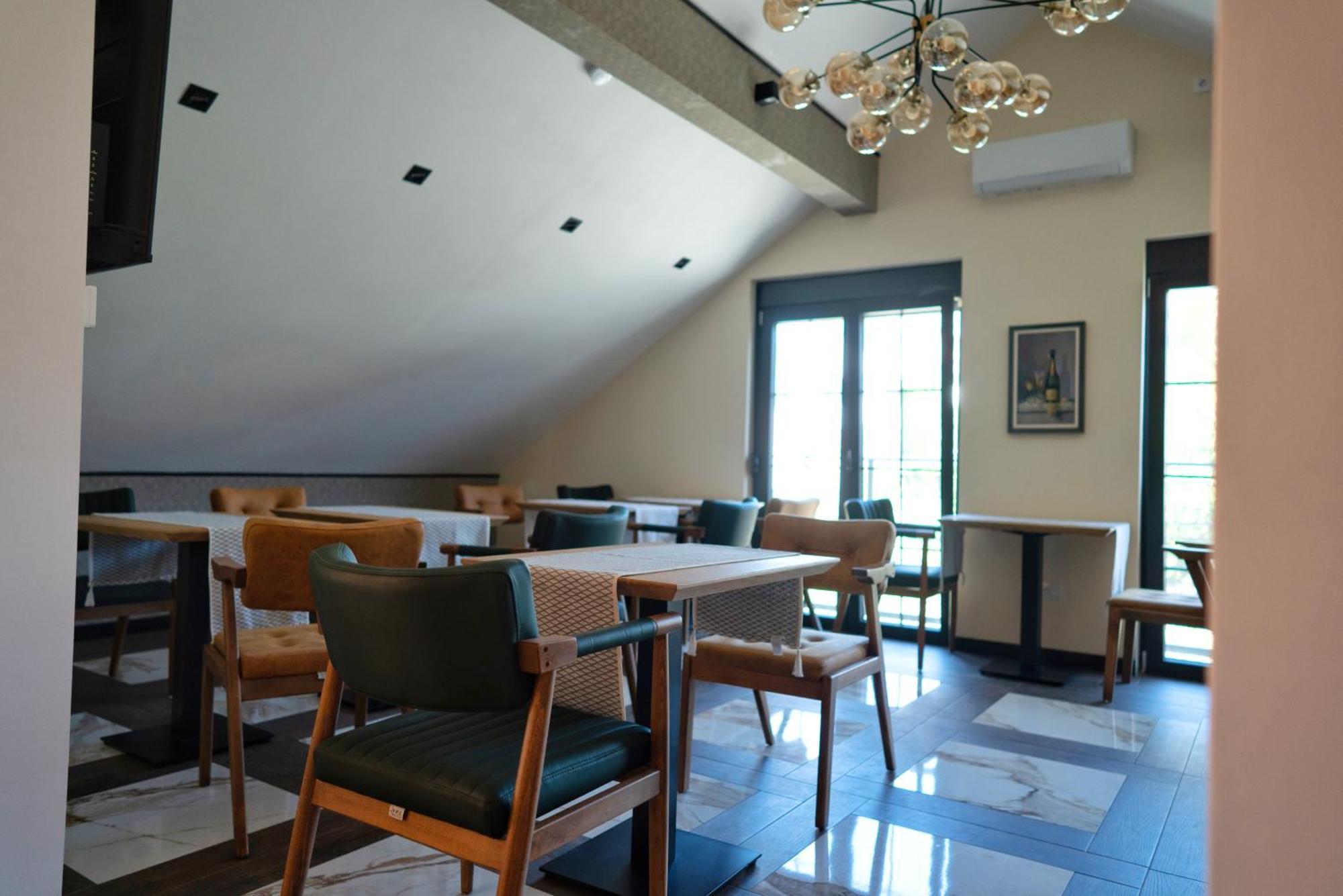 La Roue Hotel Вършац Екстериор снимка